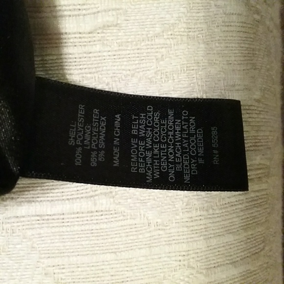 @Jump suit - Picture 3 of 6